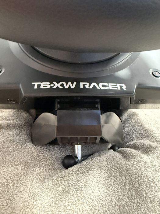 Kierownica ThrustMaster + pedaly