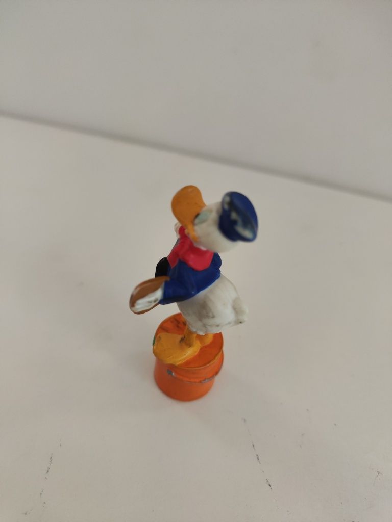 Figura Pato Donald pintor PVC para lápis