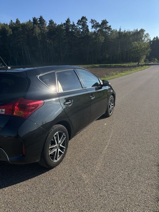Toyota Auris 2015
