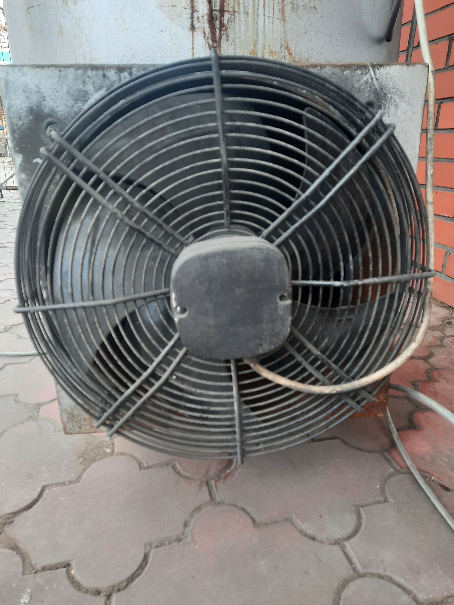 Piec na drewno, węgiel itp