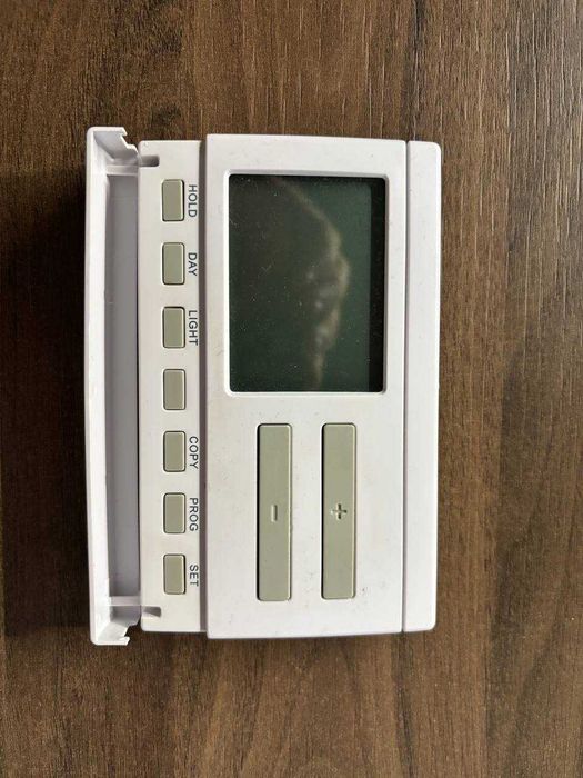 Комнатный термостат