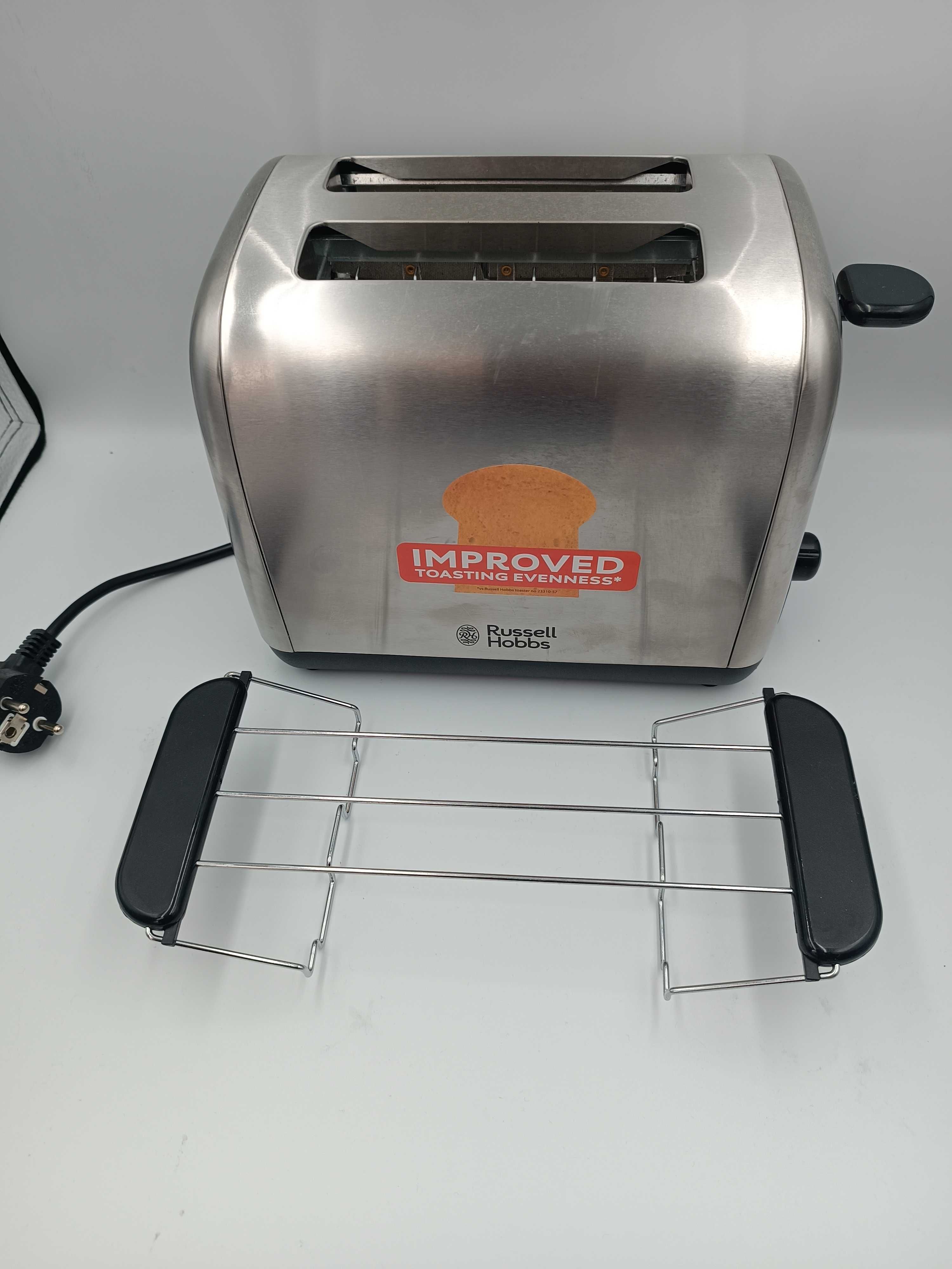 TOSTER Russell Hobbs  Adventure 850 W posiada 6-stopniowa regulację
