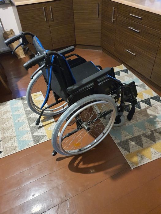 Nowy wozek inwalidzki vitea care
