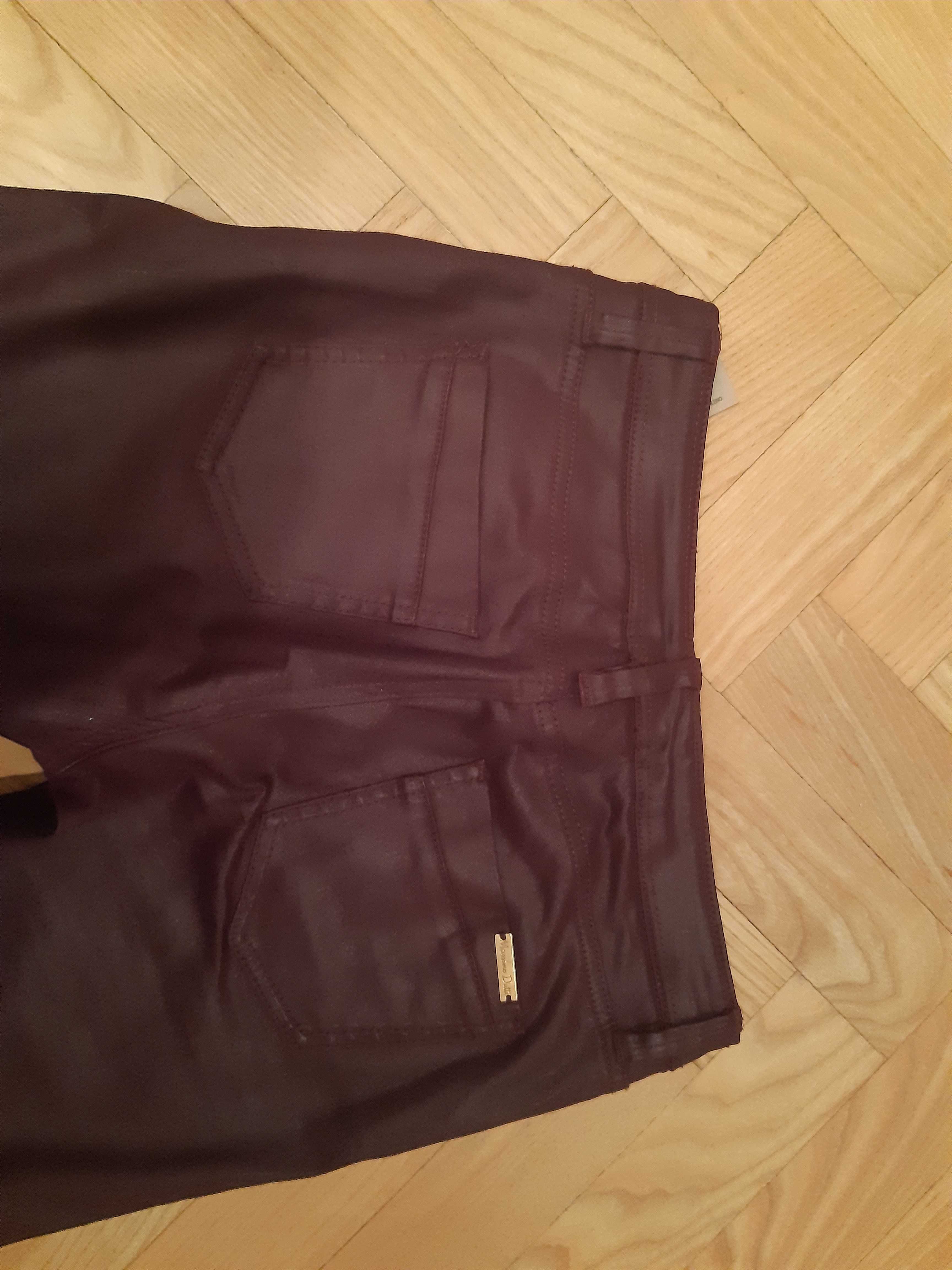 Woskowane spodnie Massimo Dutti