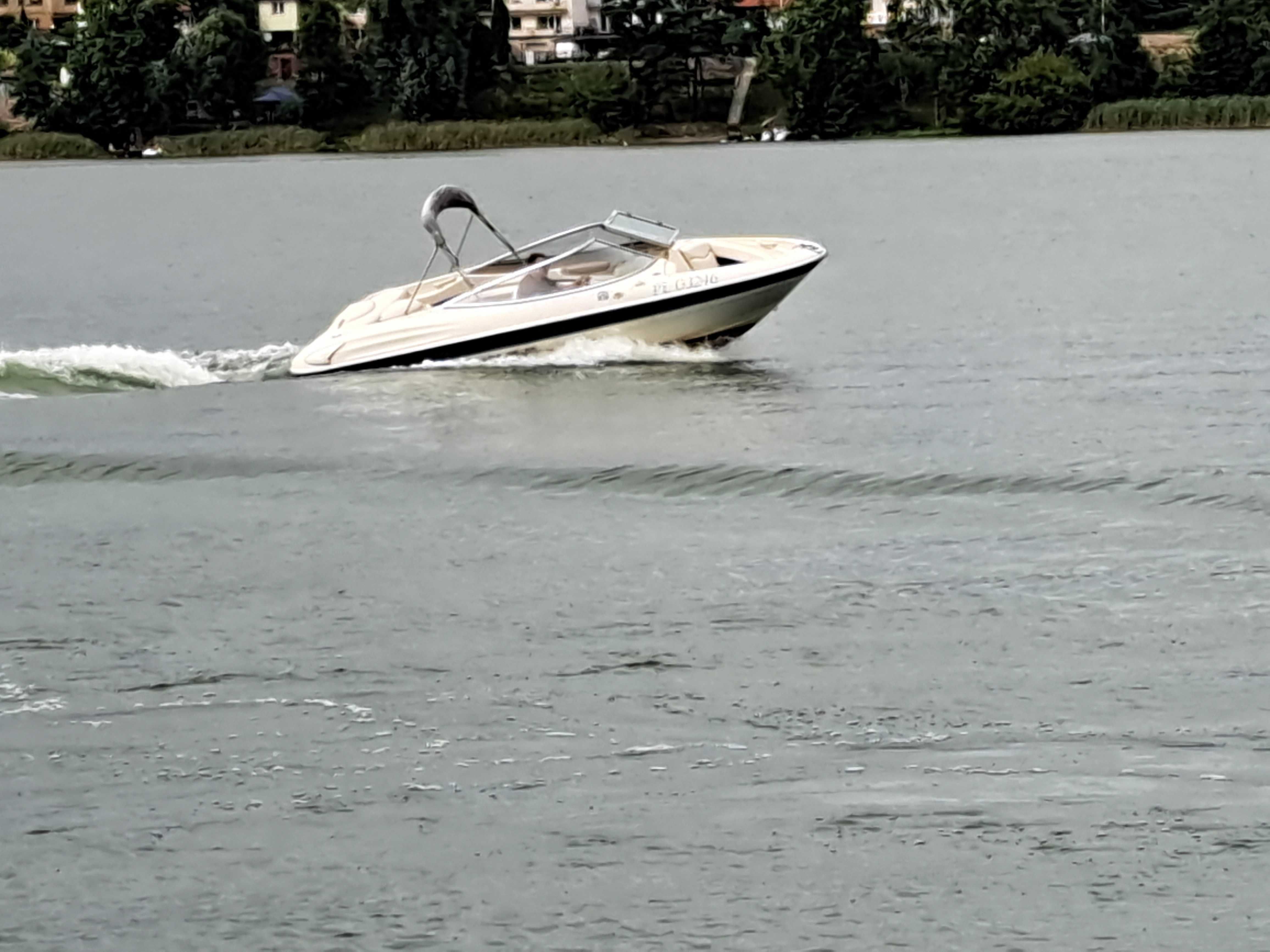 Łódź motorowa Bayliner Capri