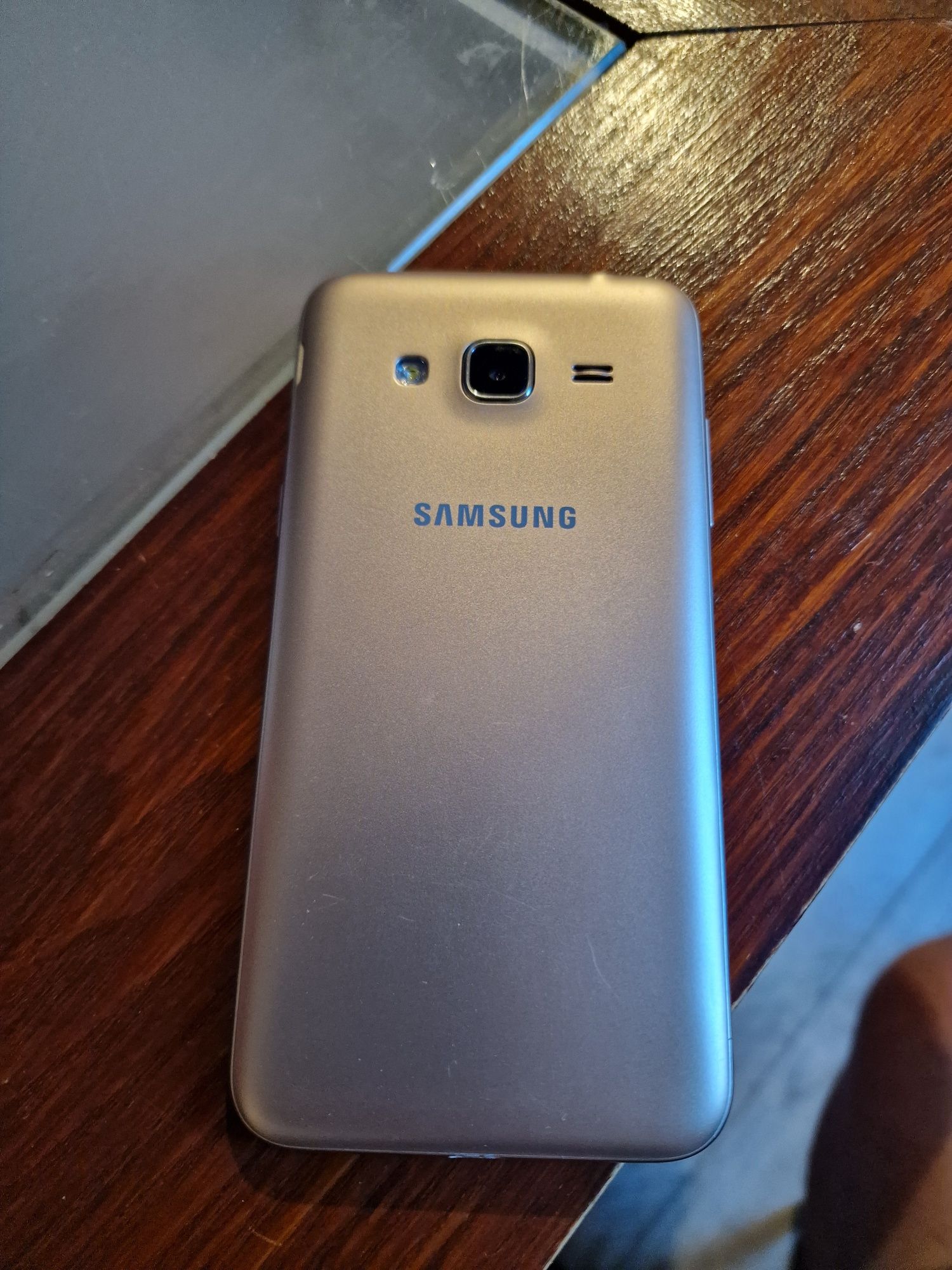 Samsung Galaxy J3 2016
