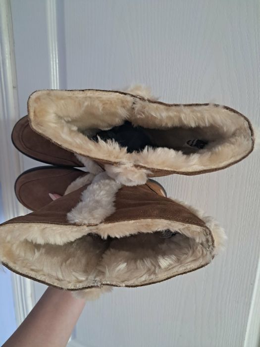 Уггі угги жіночі зимові шкіряні черевики чоботи UGG W8 39