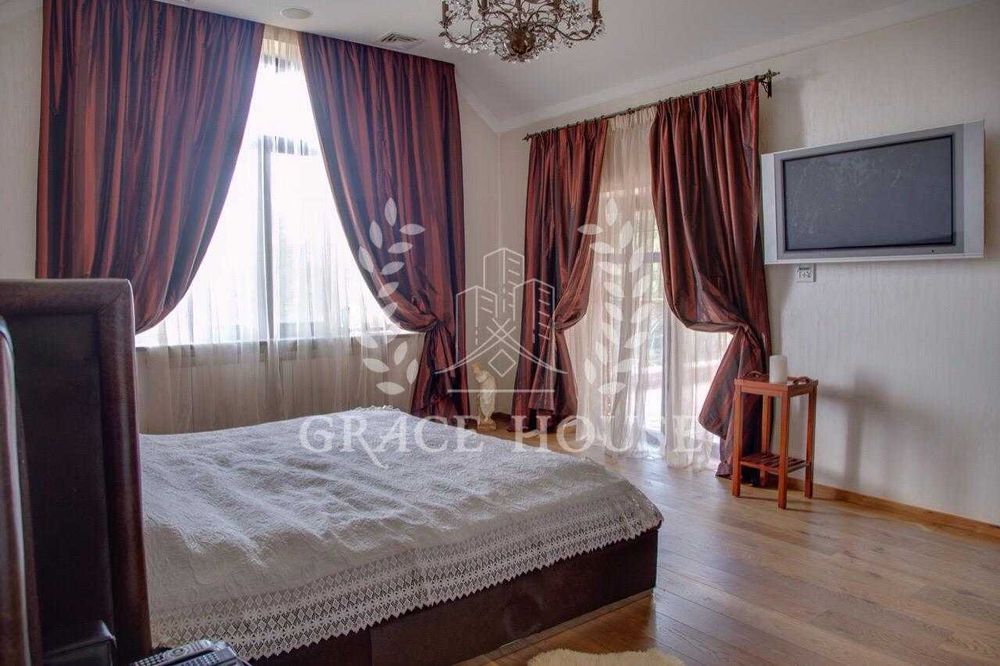 Продажа добротного дома с бассейном у леса Кременище Лесники Ходосовка