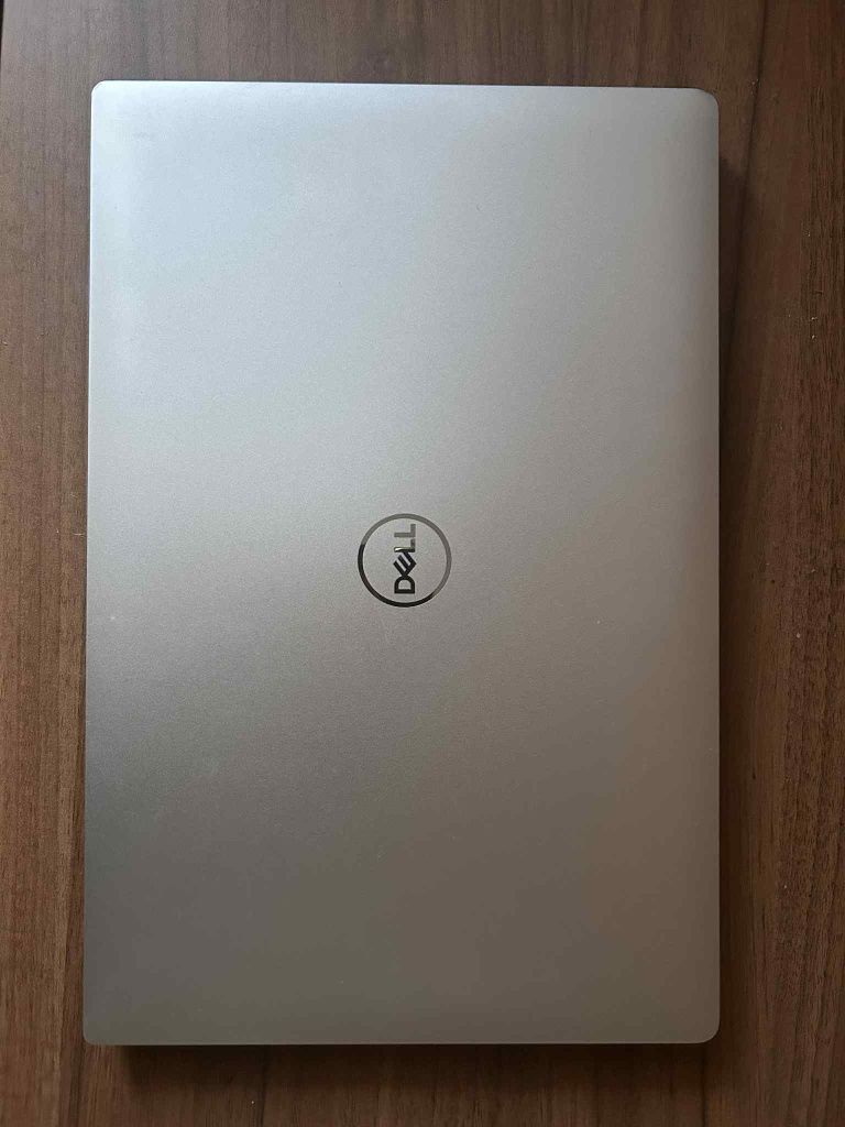 Sprzedam Laptop Dell XPS 15 7590