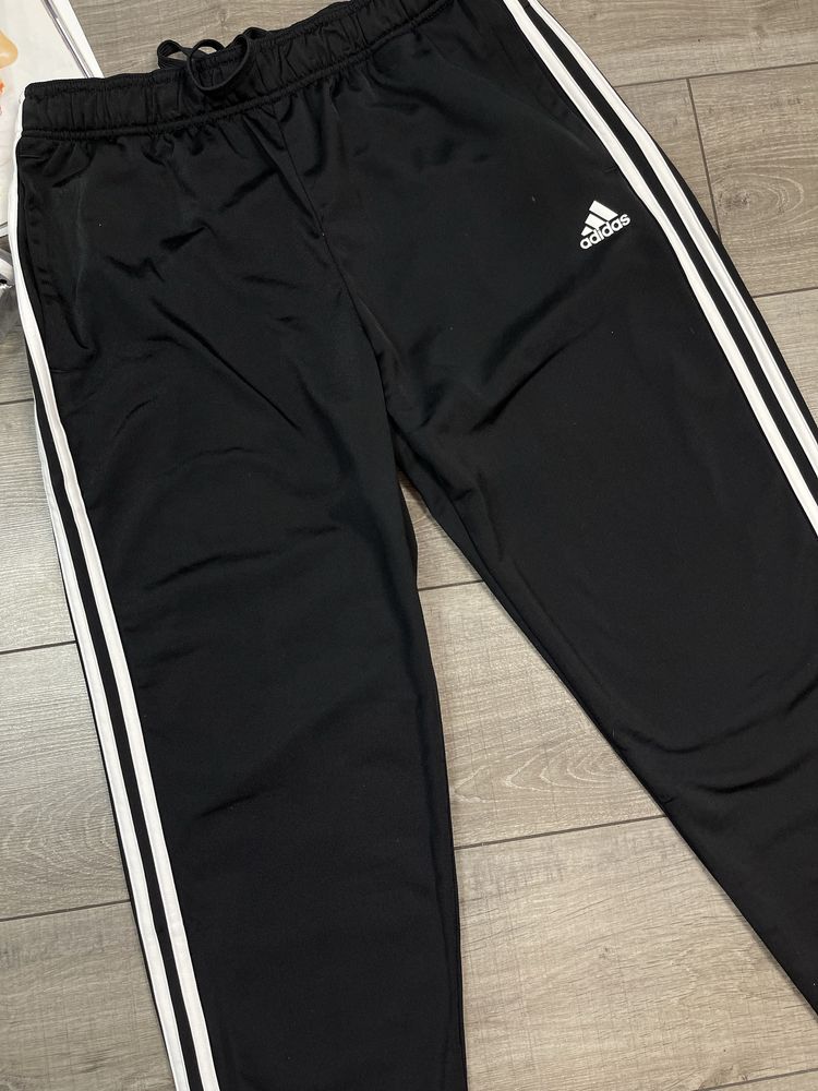 Спортивні штани  adidas  м 3s jog tp tri h46105