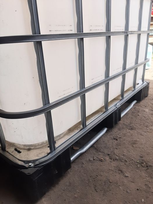 Продам єврокуби в ідеальному стані, під воду