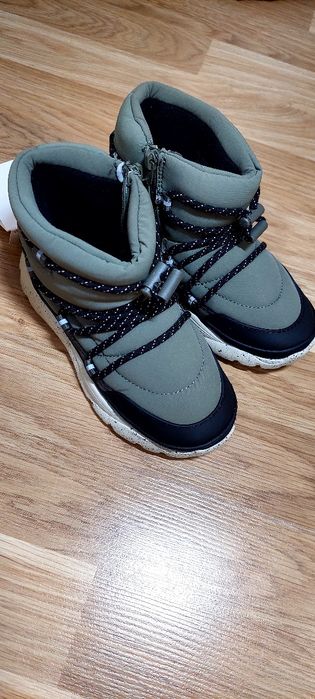 Чоботи черевики зимні водовідштовхуючі Zara