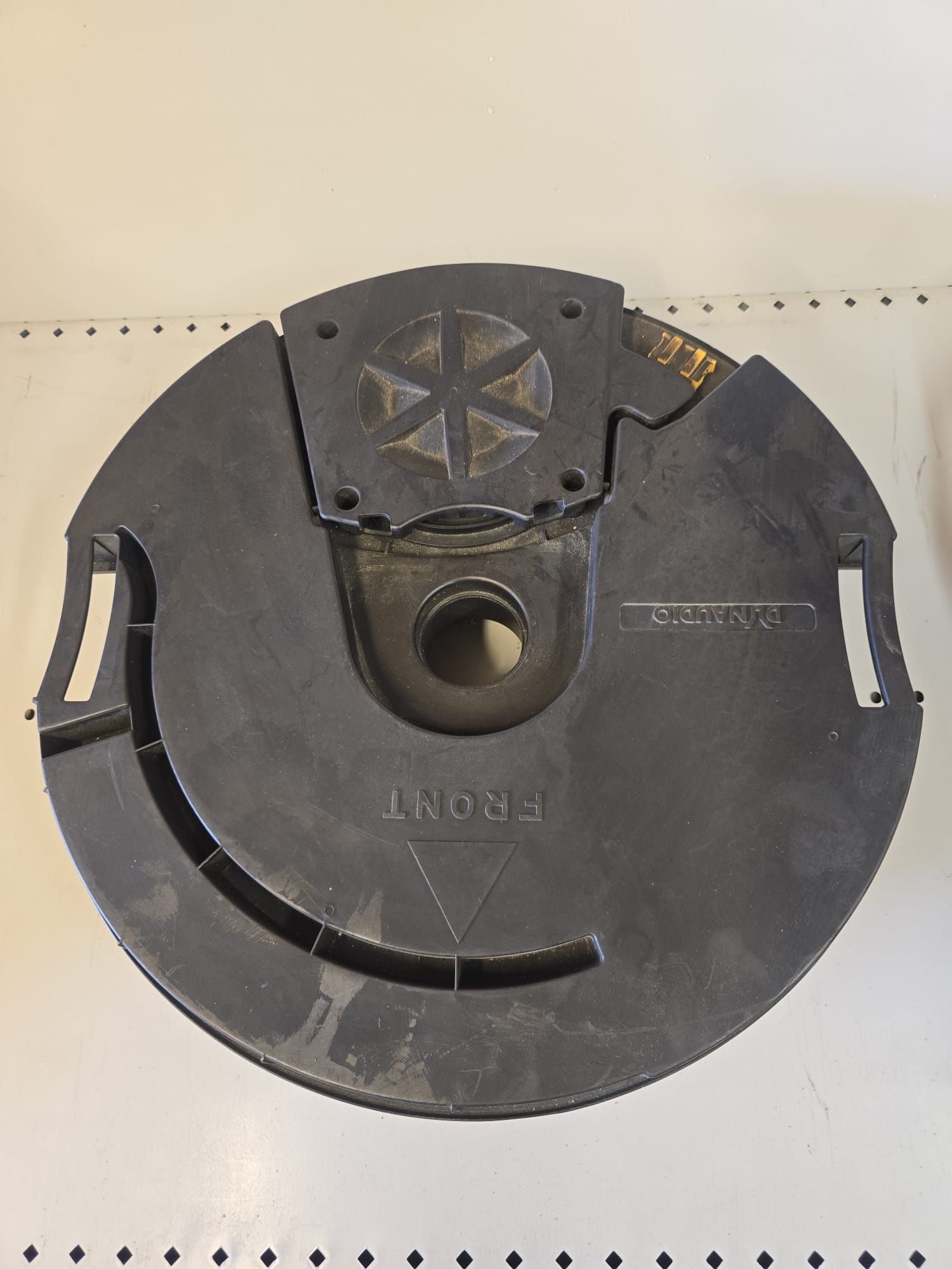 Subwoofer dynaudio passat b8 golf 7 arteon tiguan 2 5n