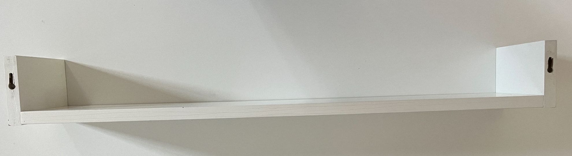 Prateleira em branco de 80 cm
