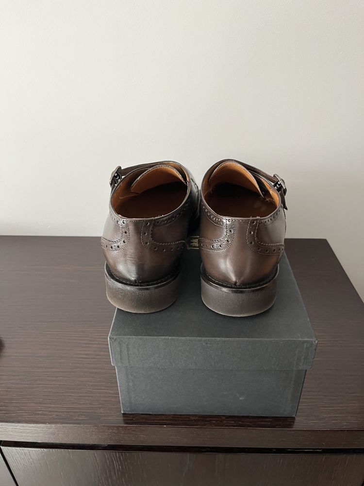 Sapatos em pele massimo dutti 42