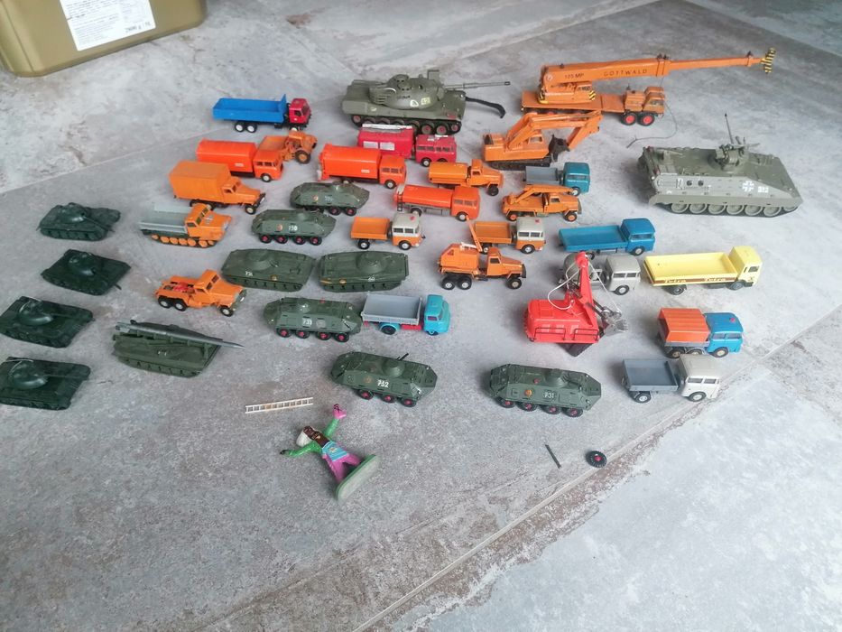 Espewe Permot stare zabytkowe zabawki PRL mega zesyaw