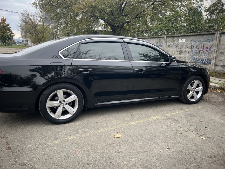 Продається автомобіль Passat B7