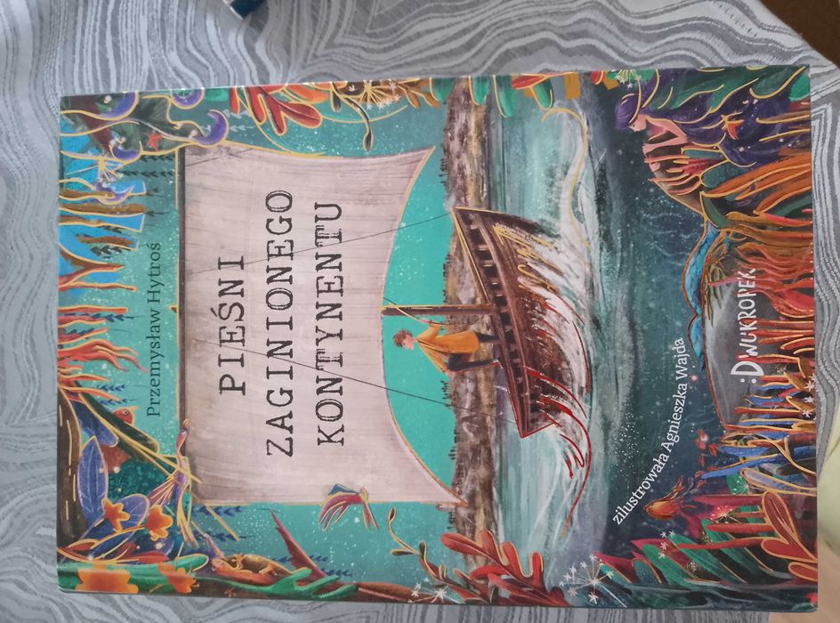 Książka "Pieśni Zaginionego Kontynentu" K.Hytroś