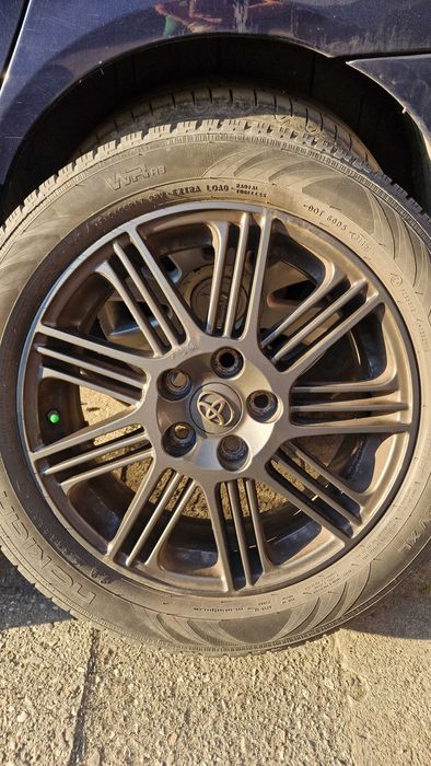 Koła zimowe Toyota Avensis T27 5x114,3 7J ET45 215/55/17