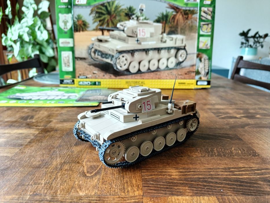 Cobi 2527 Sd.Kfz.121 Panzer II ausf.F