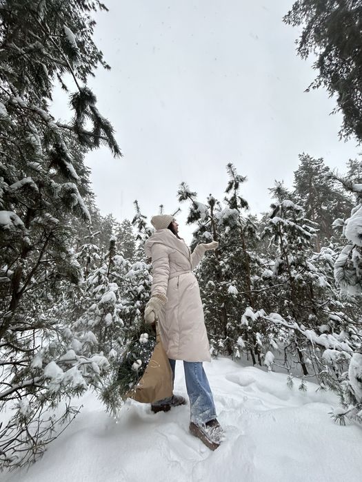 Теплий зимовий пуховик