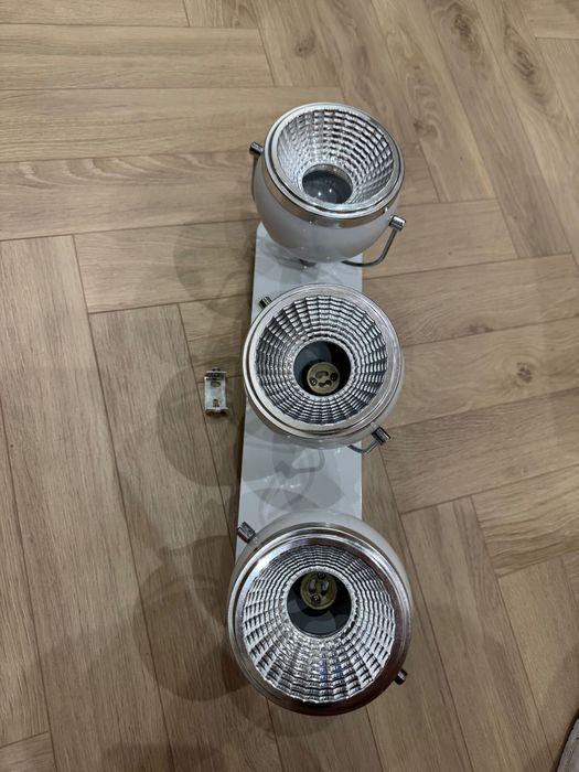 Lampa sufitowa z kloszami biała srebrna