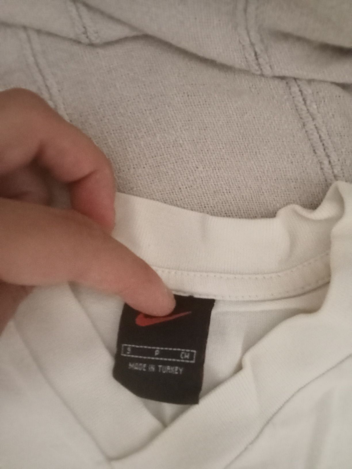 T-shirt desporto Nike branca
