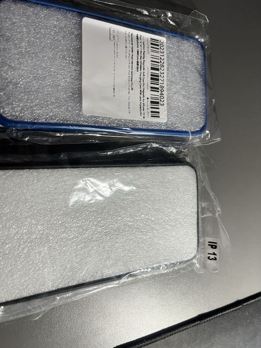 Продам чехол на айфон 13