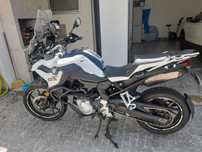 Moto bmw 750 gs Preta e Branca