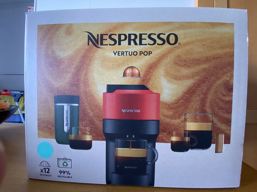 Máquina de café Nespresso Vertuo Pop