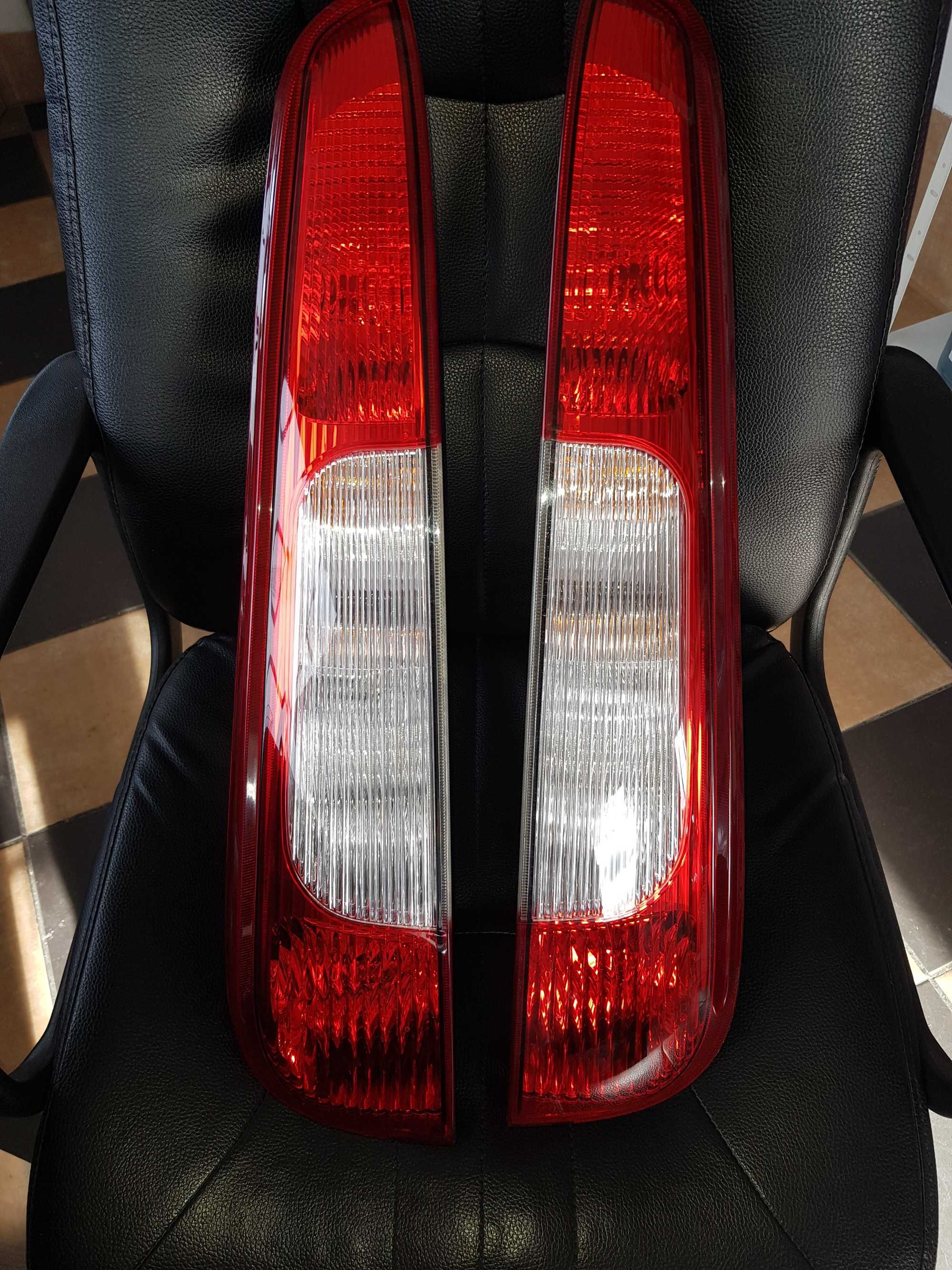 lampy tył  Ford c-max