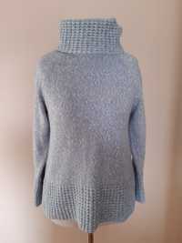 Ciepły damski sweterek rezerwacja