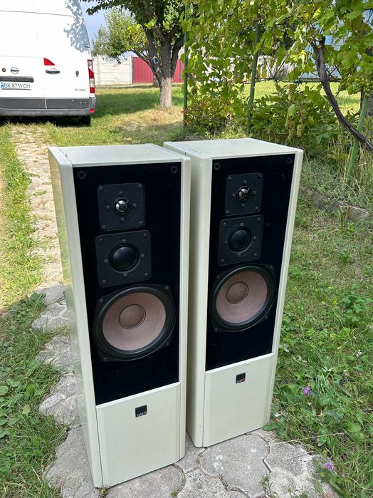 Акустична система MB Quart 610S. GERMANY