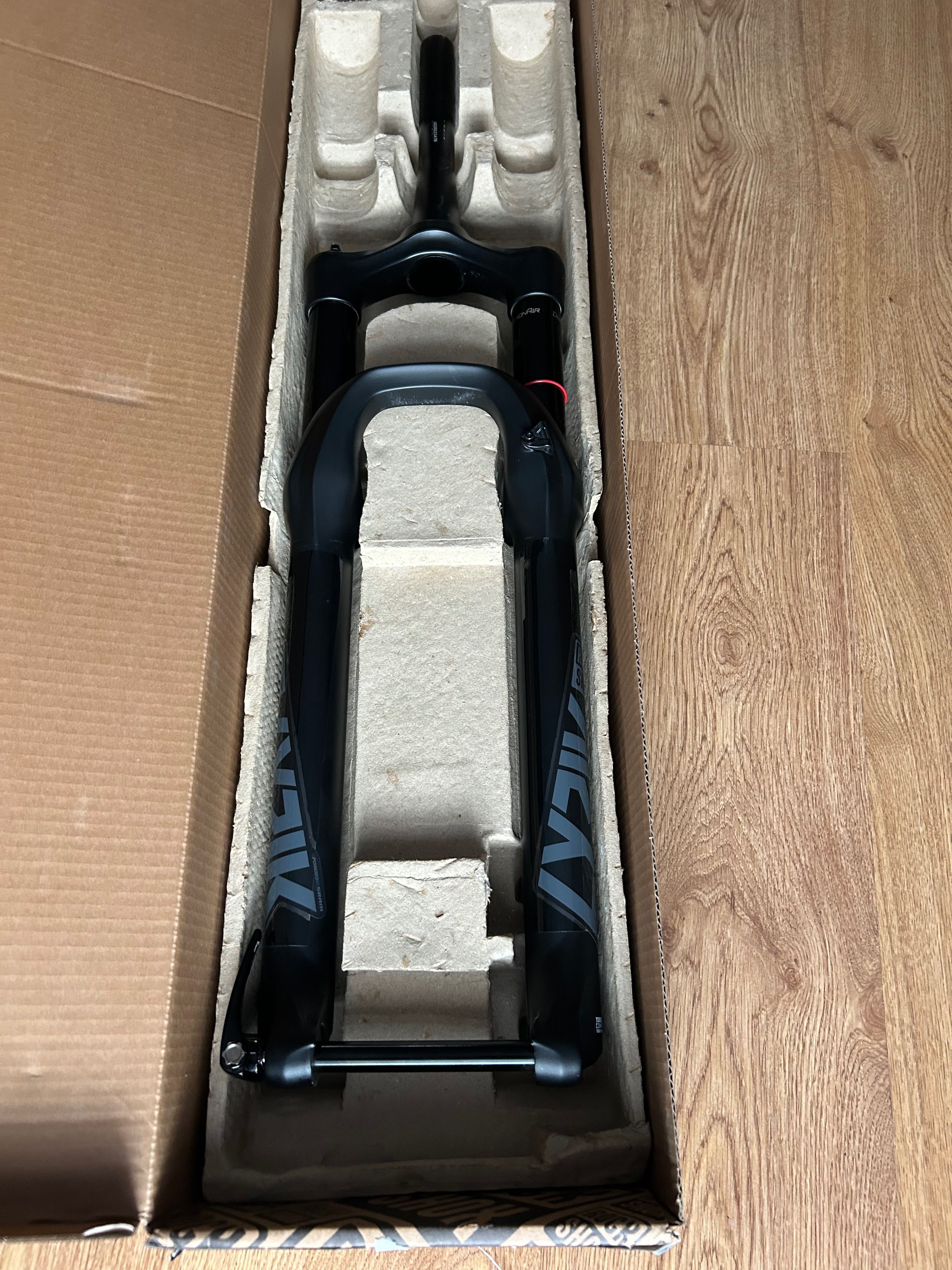 Amortyzator 29 Rock Shox Lyrik Select 150