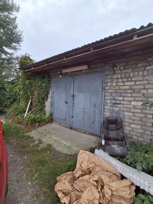 Продажа гаража помишения