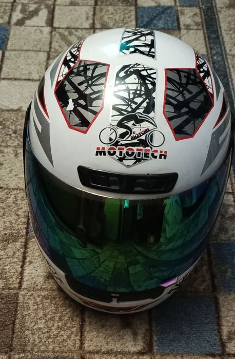 Мотошолом для скутера