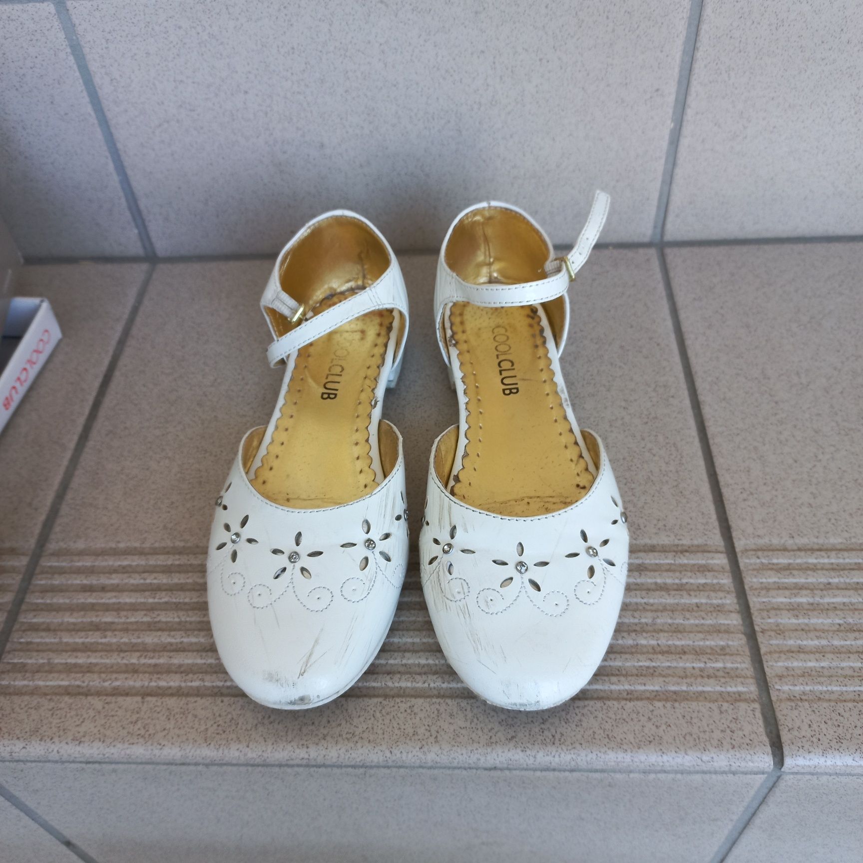 Buty komunijne dla dziewczynki