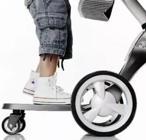 Plataforma com rodas para adaptar a carrinho de bebé STOKKE.