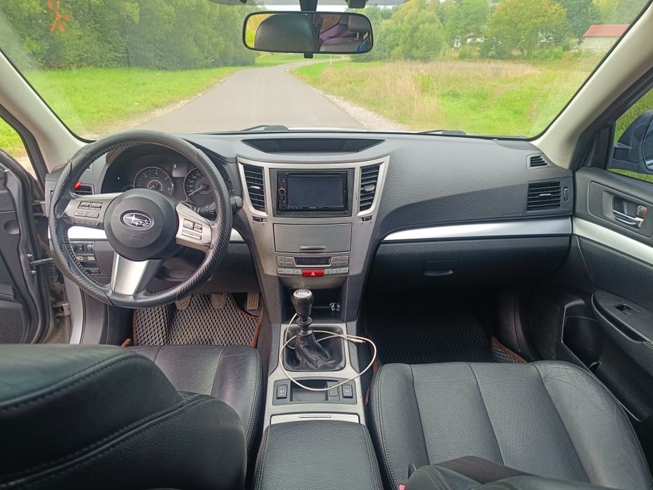 Продам автомобіль Subaru legacy outback