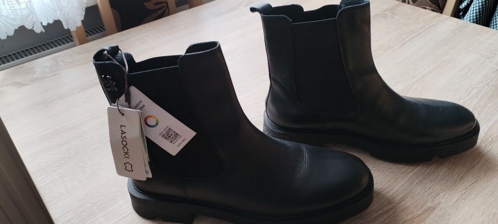 Buty damskie zimowe Lasocki