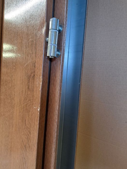 Nowe drzwi zewnętrzne 55mm Winchester 90 prawe