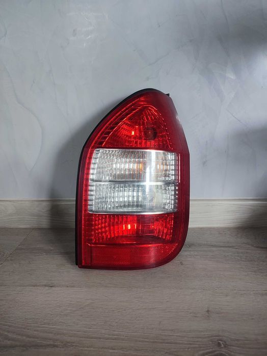 Lampa prawa tylna tył Opel Zafira A