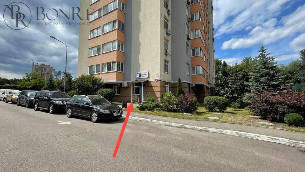 Продаж, Фасадне, Торгове, пр.Любомира Гузара, 49,2м2