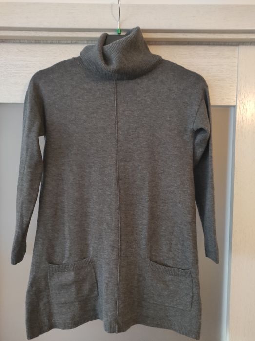 Szary ciepły Golf