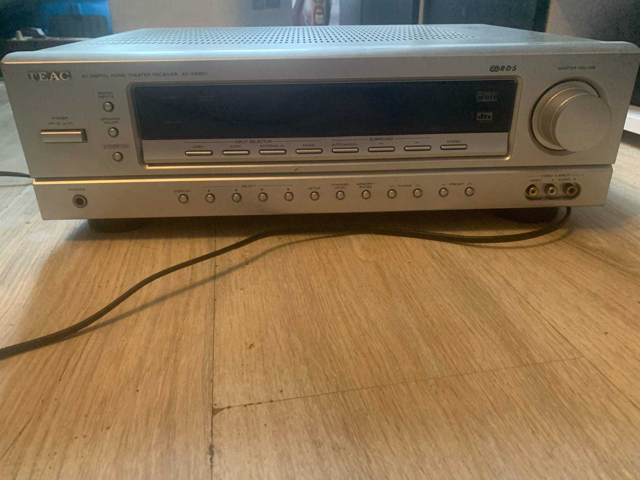 TEAC AG-D8850 Amplitune plus kolumny panasonic