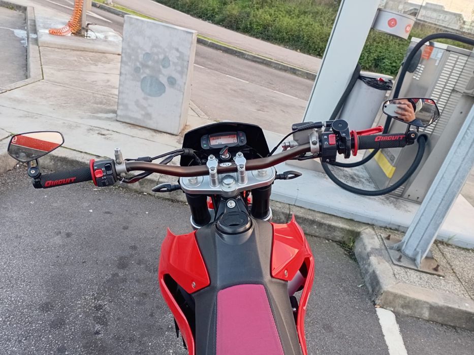 UM DSR 125 com 17mil kilometros