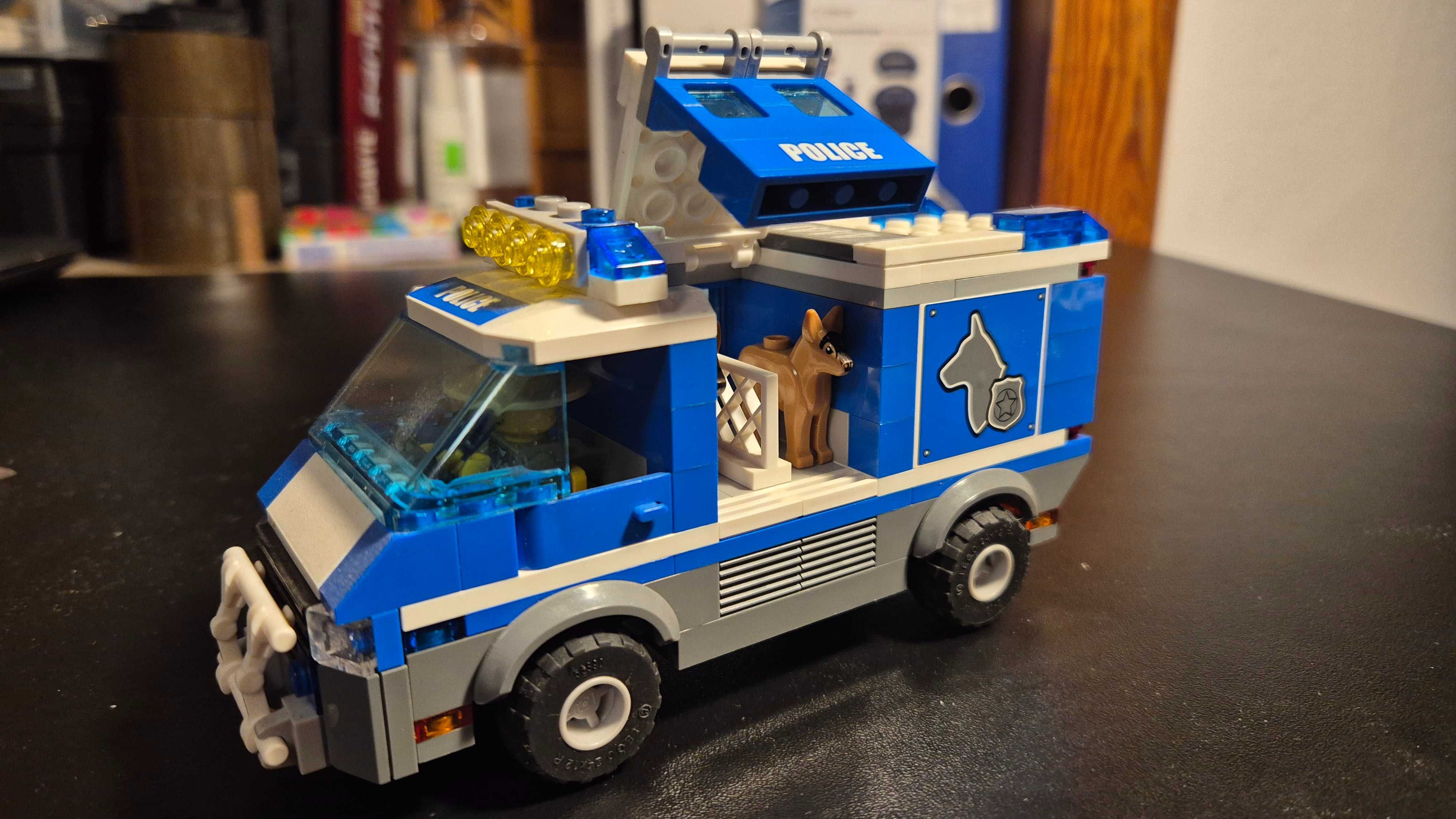 LEGO City Policja Leśna / Samochód dla Psów [4441]