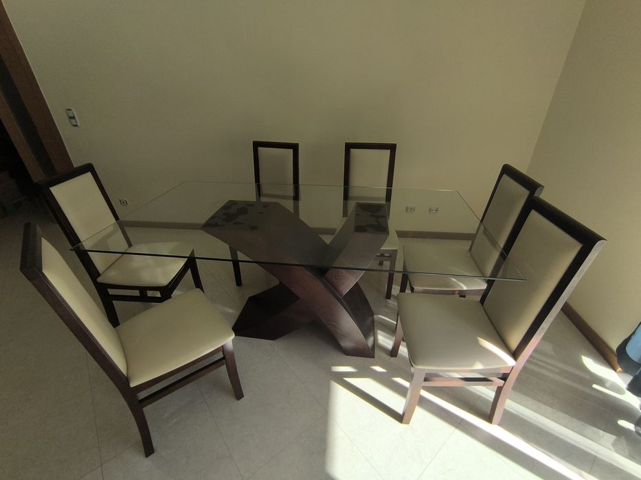 Mesa de refeições de sala