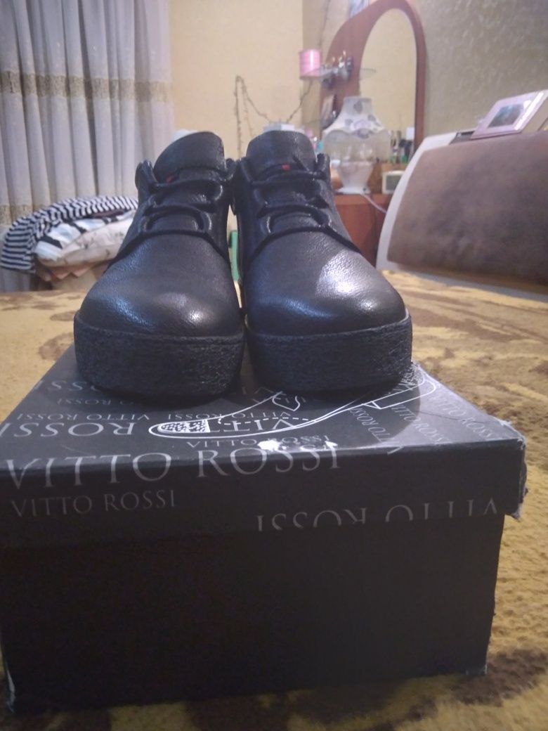 Vitto Rossi ботинки, 43,0 размер,  кожа. Оригинал