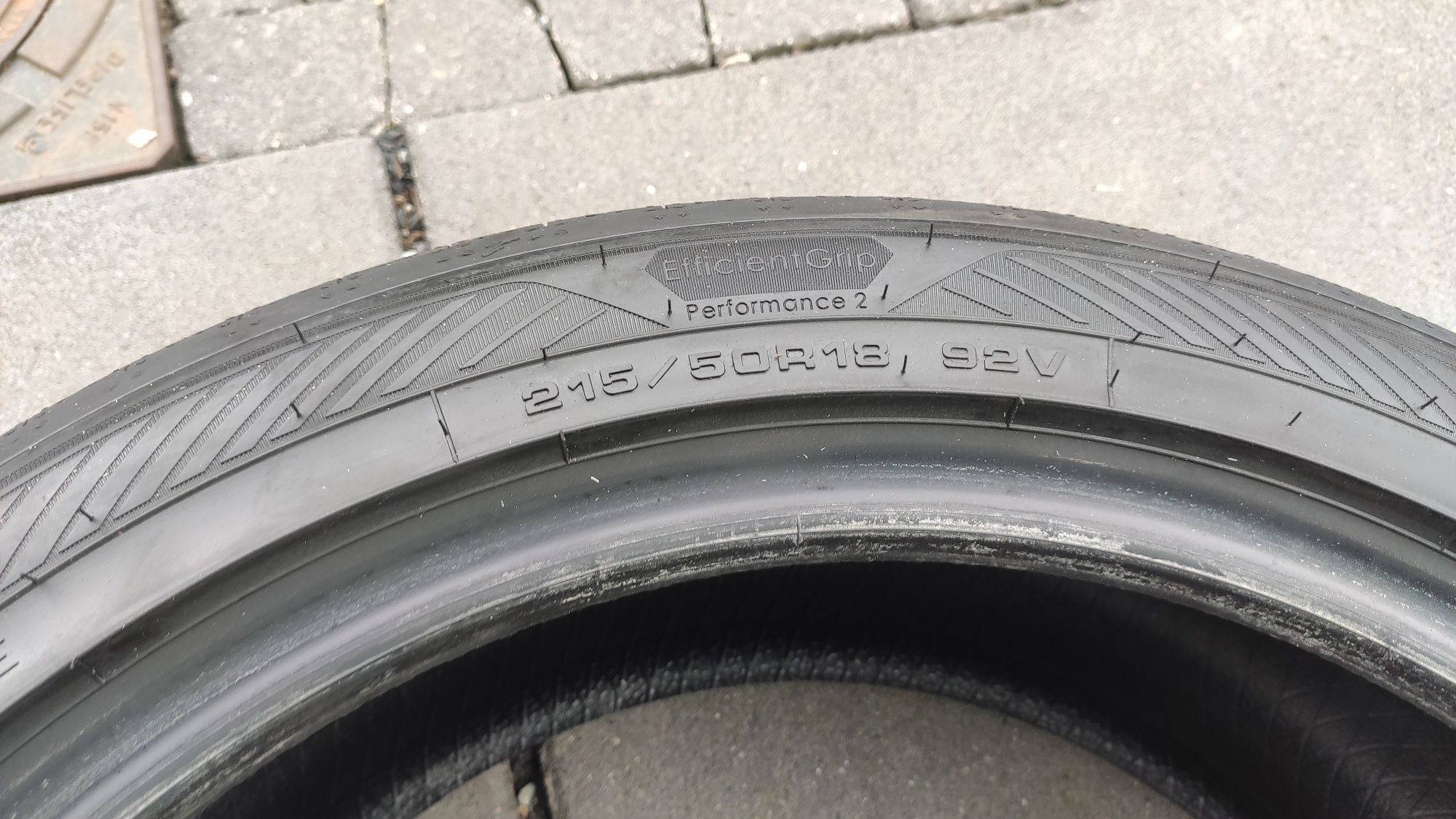 Sprzedam komplet opon Goodyear Efficientgrip Performance 2 215/50 R18